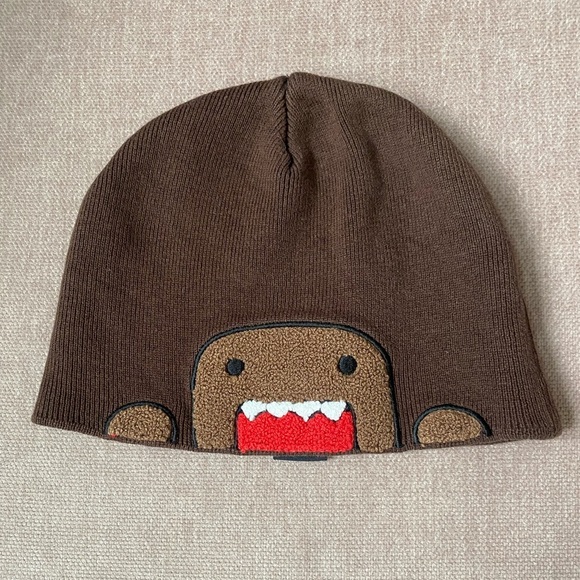 - Domo Brown Knit Beanie Y2K 1998-2011 - Picture 1 of 8